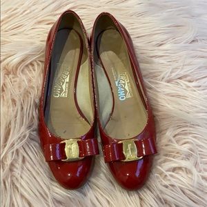 Salvatore Ferragamo red Vara flats
